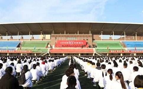 小学的开学典礼日记