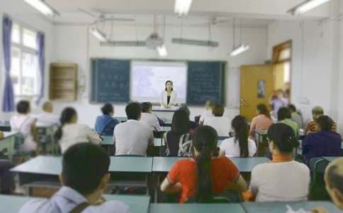 热门家长会学生代表发言稿