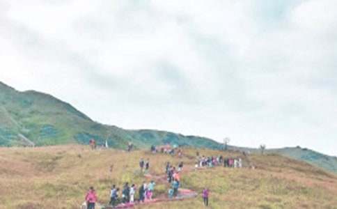 登山记叙文